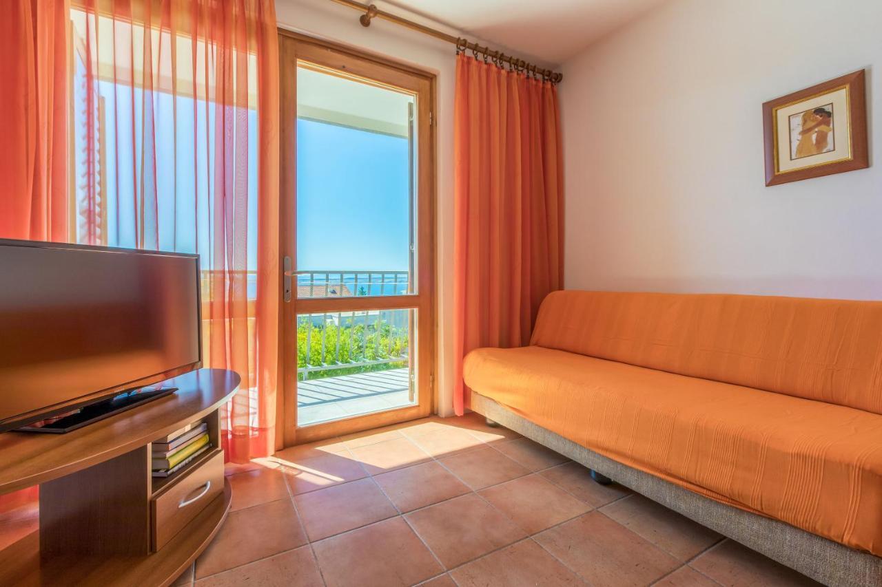 Apartments Loncaric Crikvenica Exterior photo