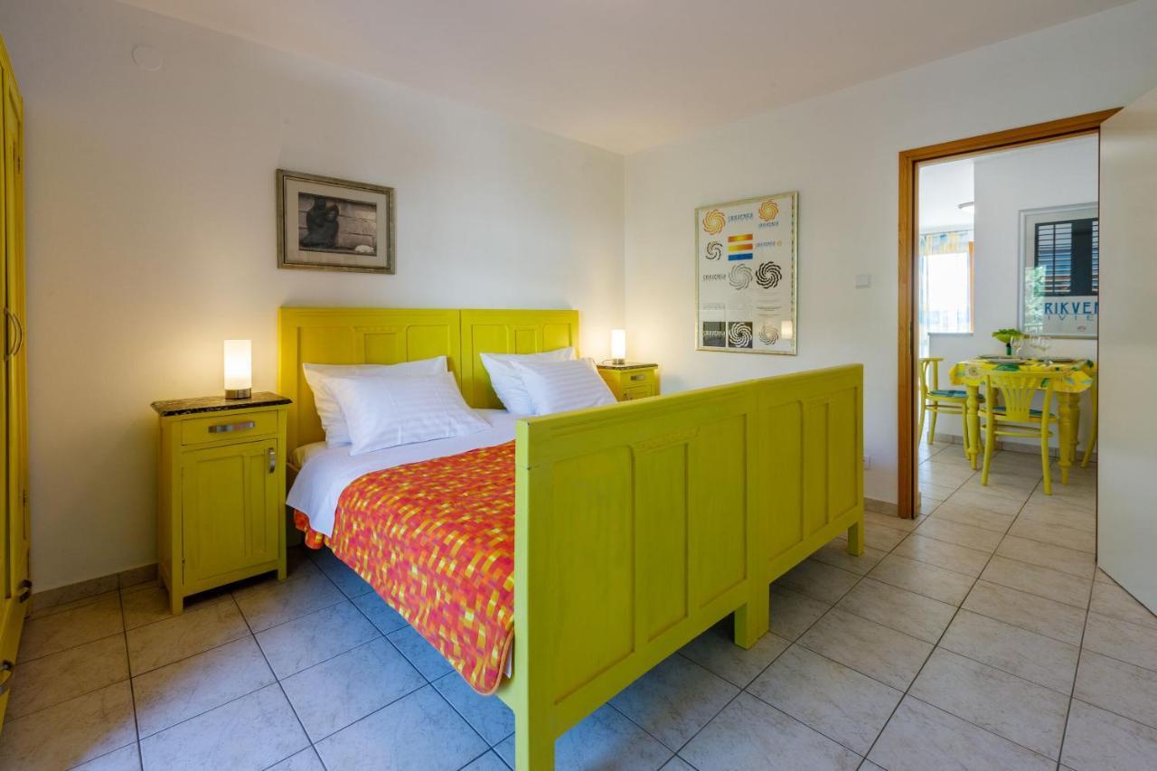 Apartments Loncaric Crikvenica Exterior photo