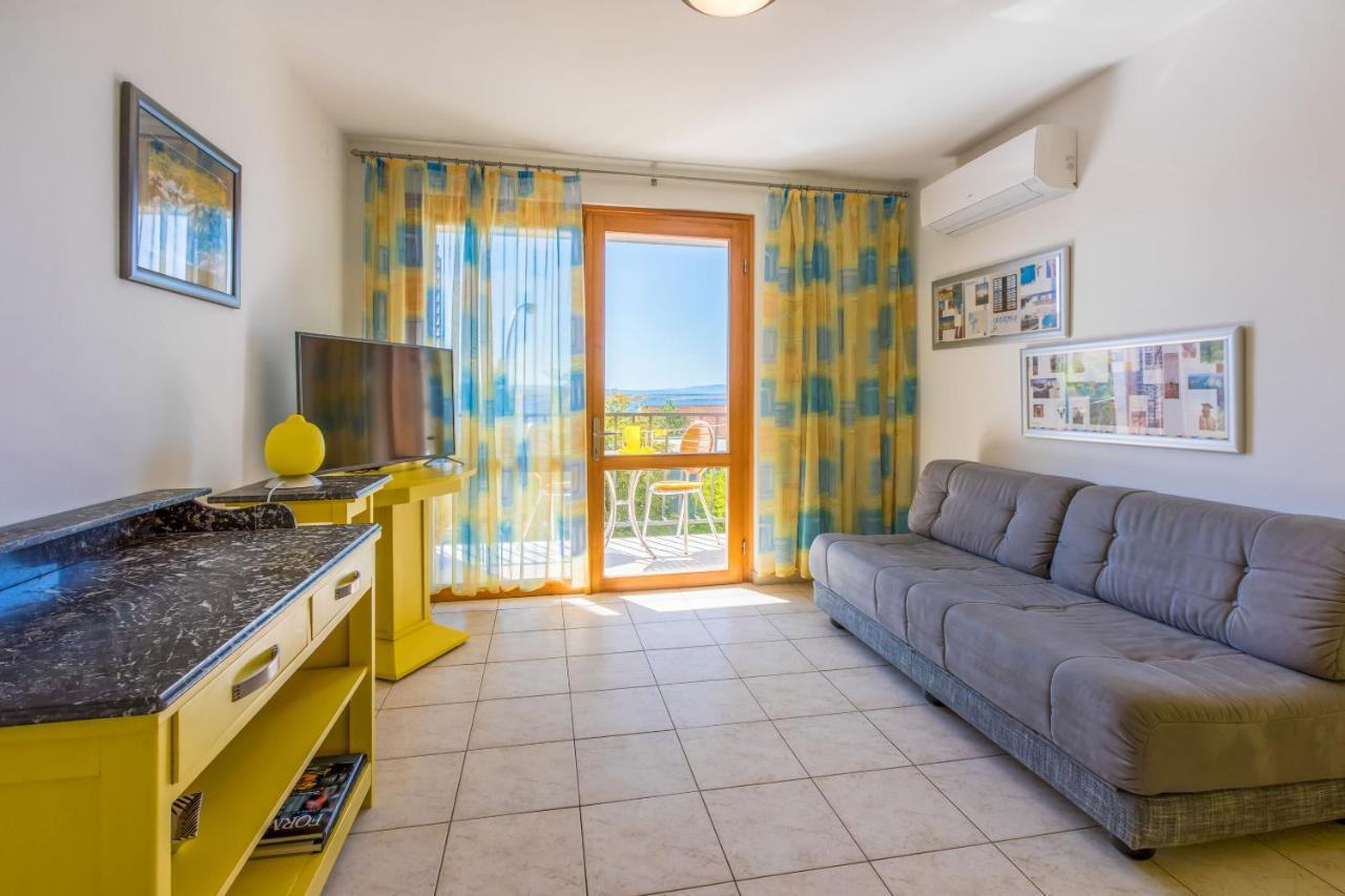 Apartments Loncaric Crikvenica Exterior photo