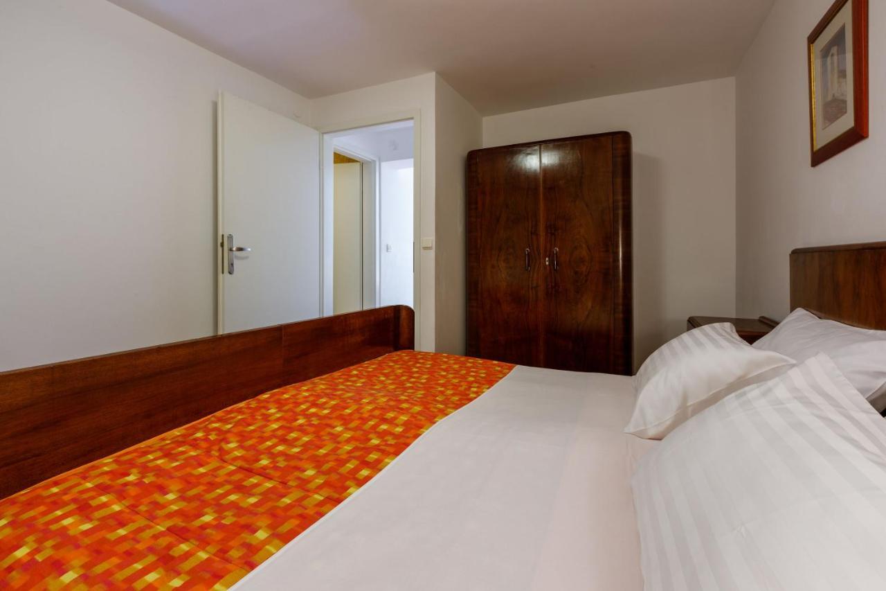 Apartments Loncaric Crikvenica Exterior photo